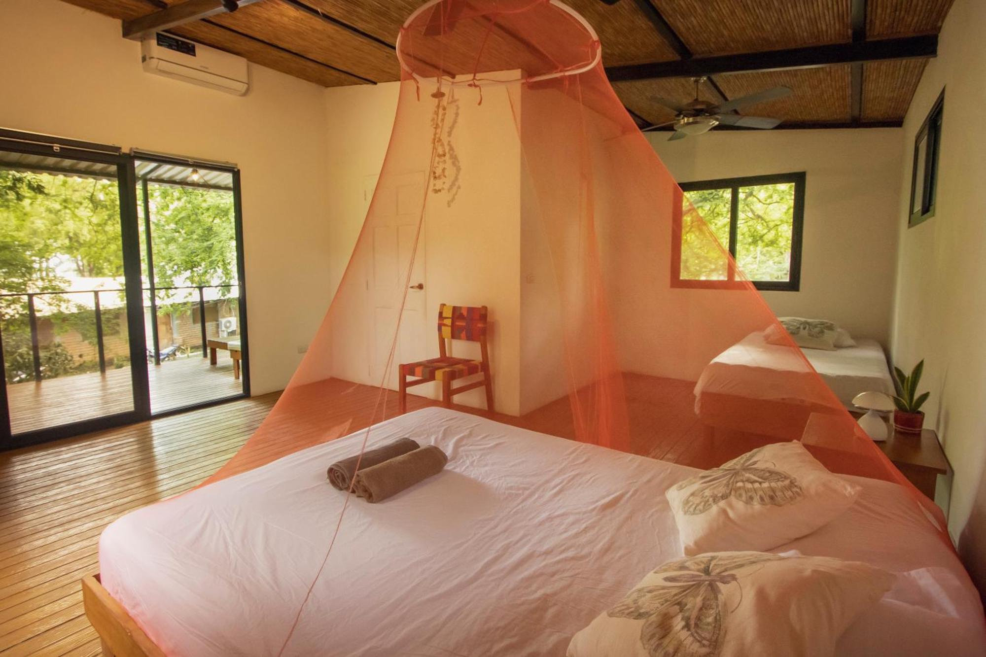 Mola Mola Surf Popoyo Bed & Breakfast Exterior photo